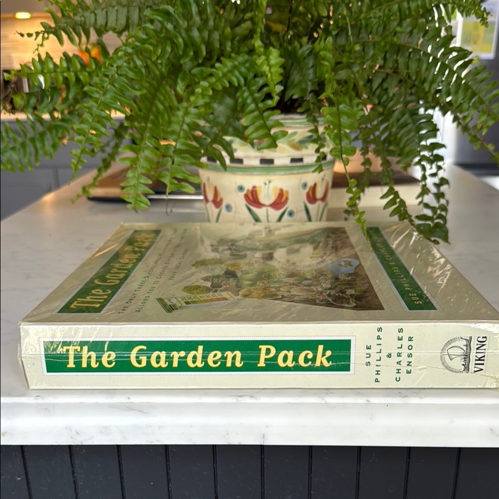 The Garden Pack Planning Kit. Complete w/ Soil Testing Kit & 48 page book NEW!